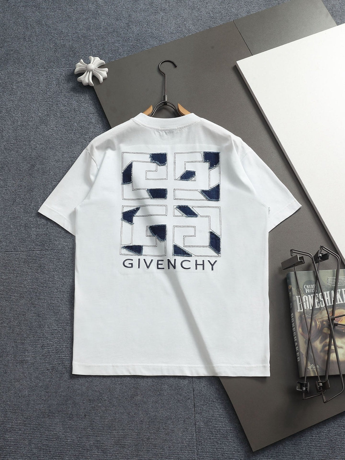 Classic T-shirt-337