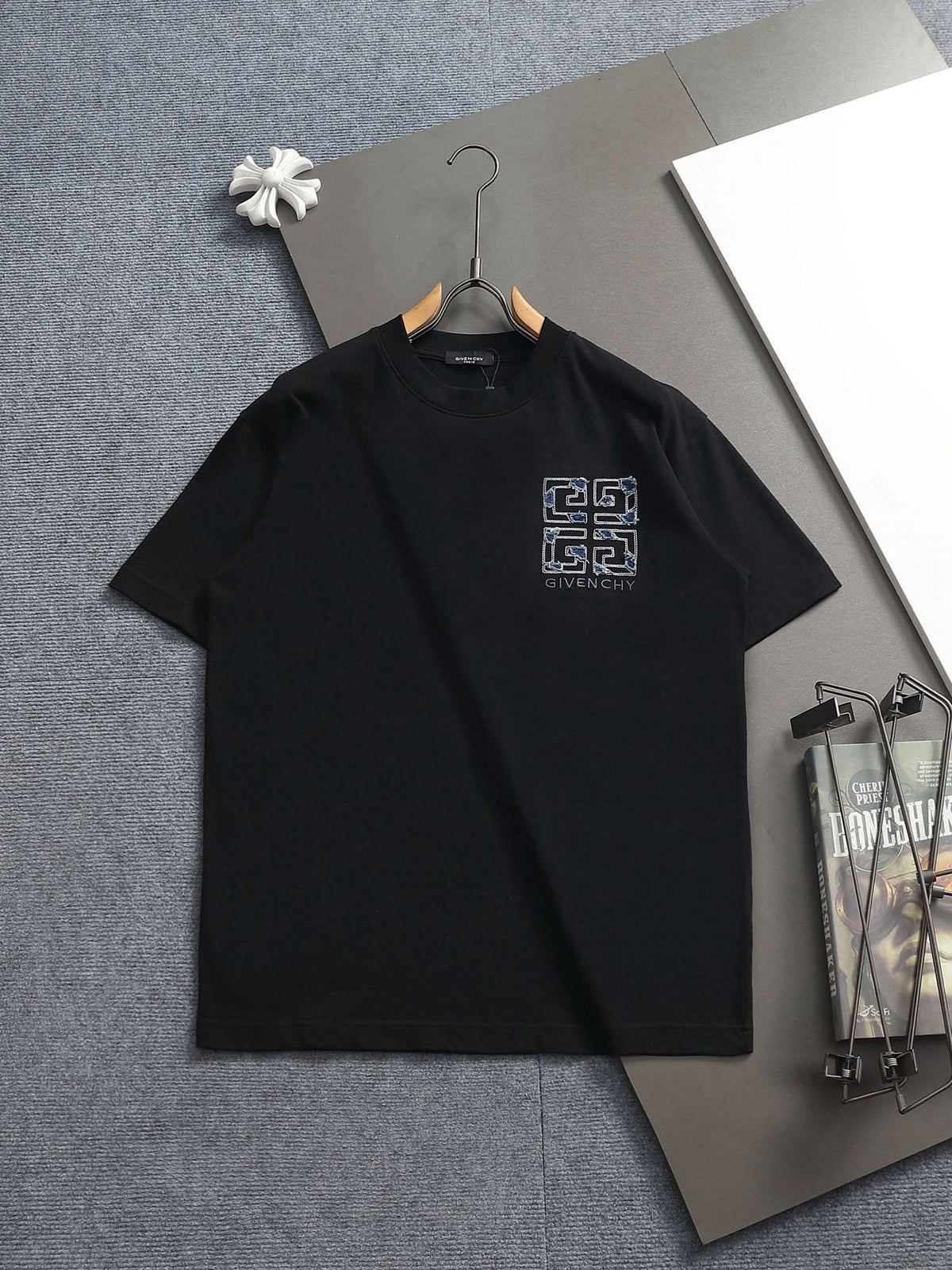 Classic T-shirt-337