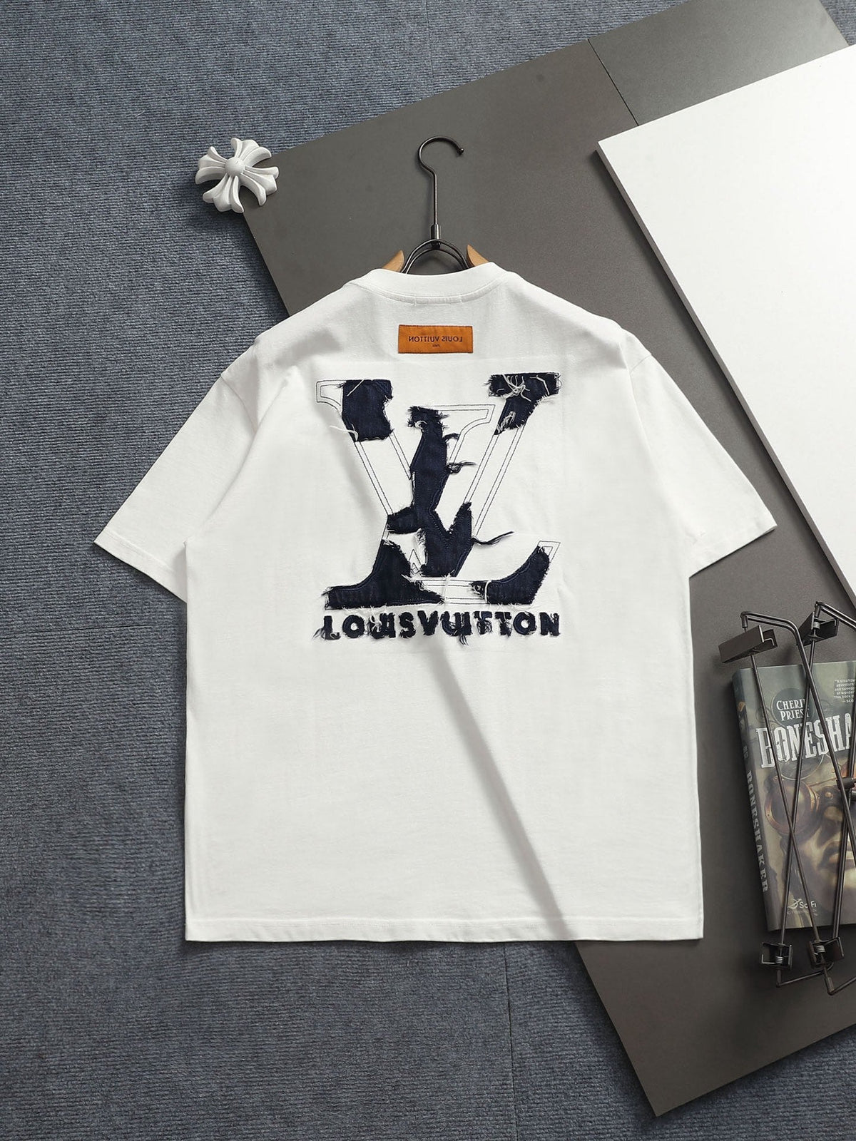 Classic T-shirt-342