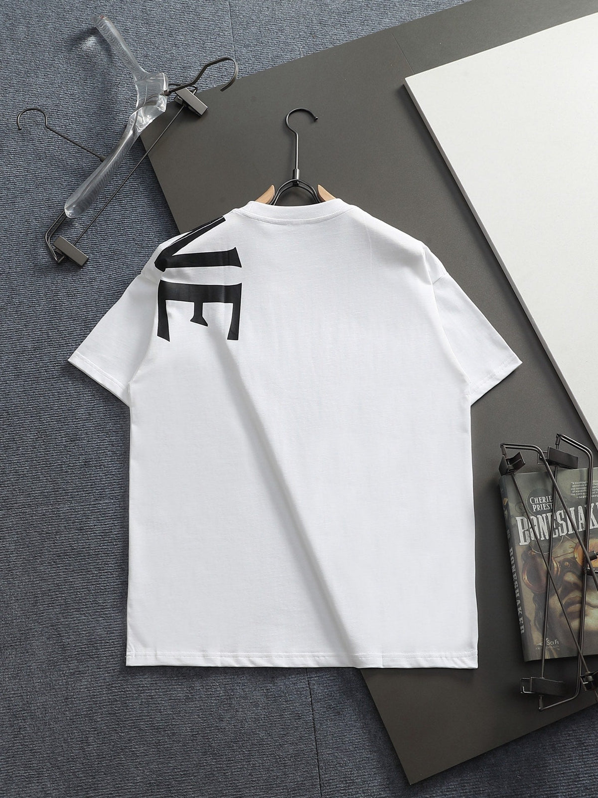Classic T-shirt-350