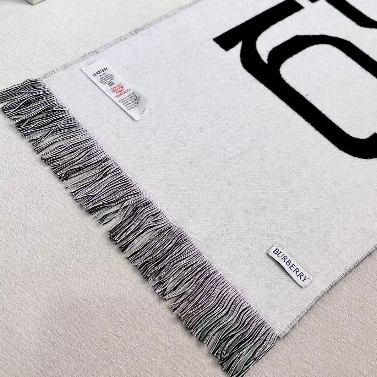 New 2026 Scarf Collection-9