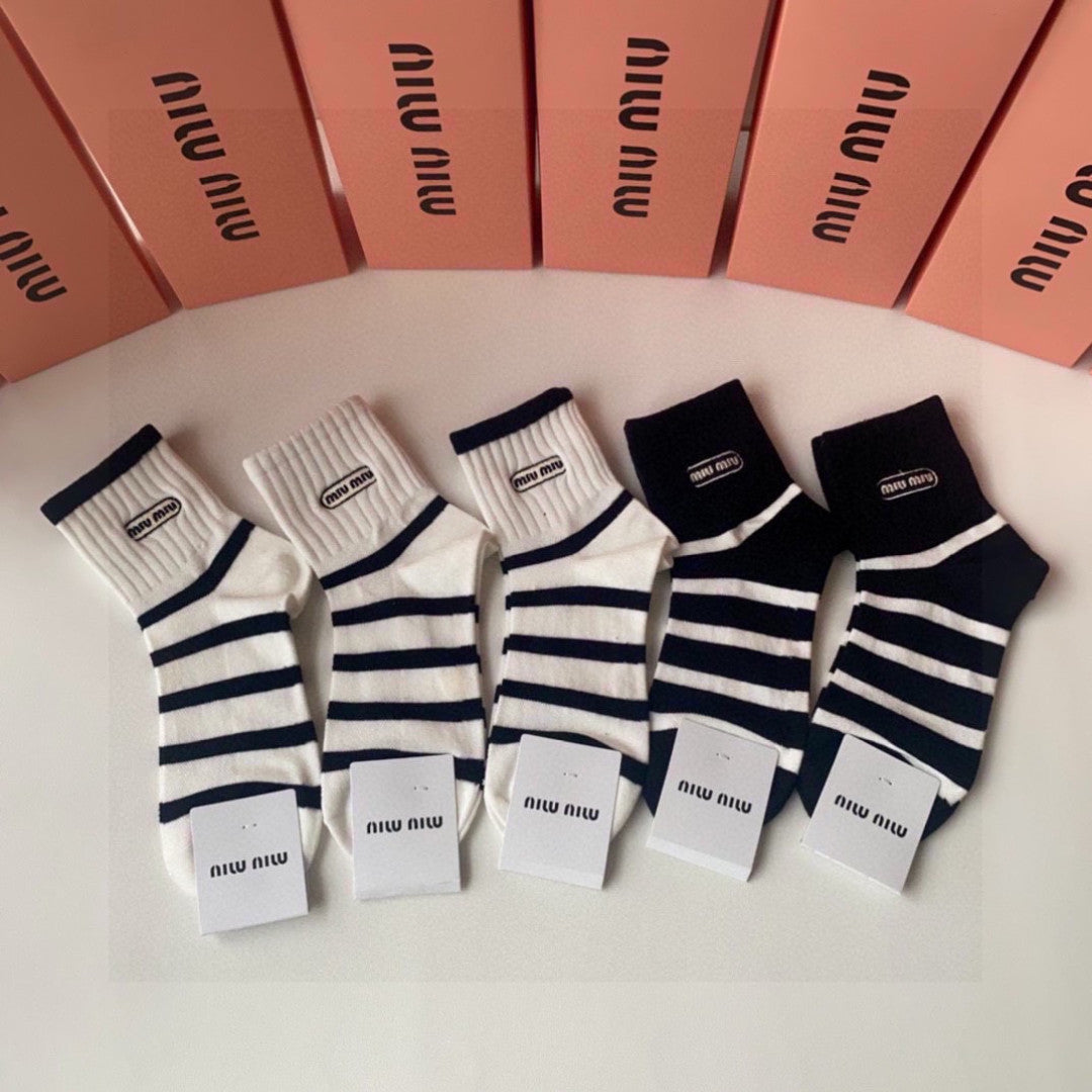 5-Pair Comfort Socks Set (1 BOX)-143