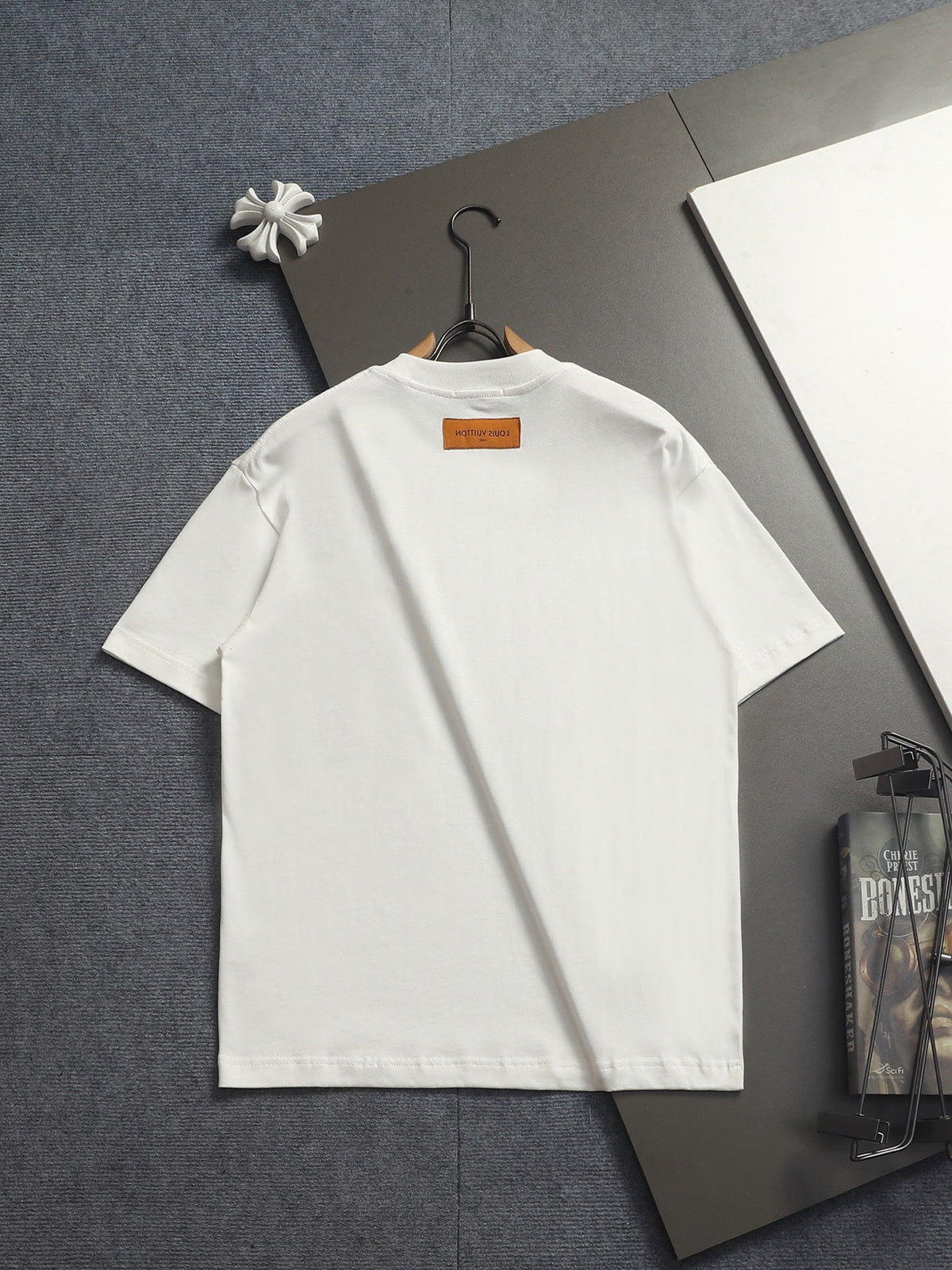 Classic T-shirt-489