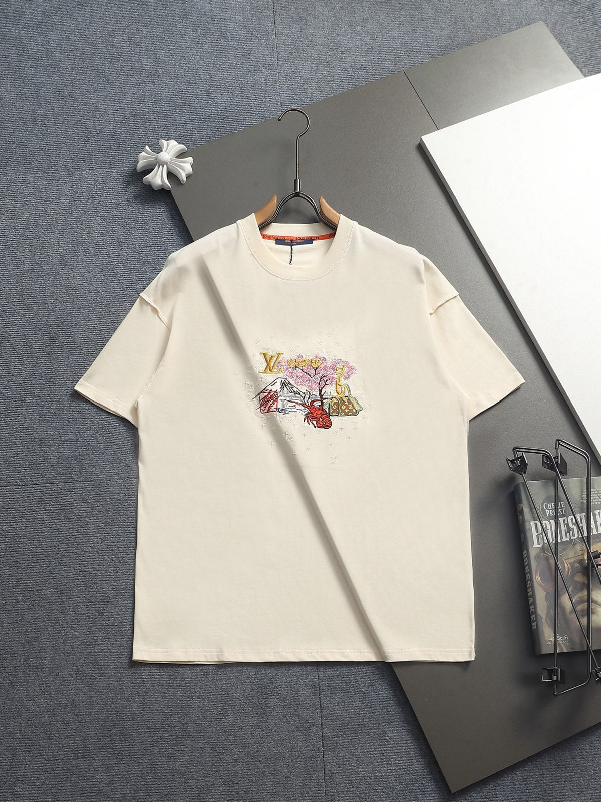 Classic T-shirt-498