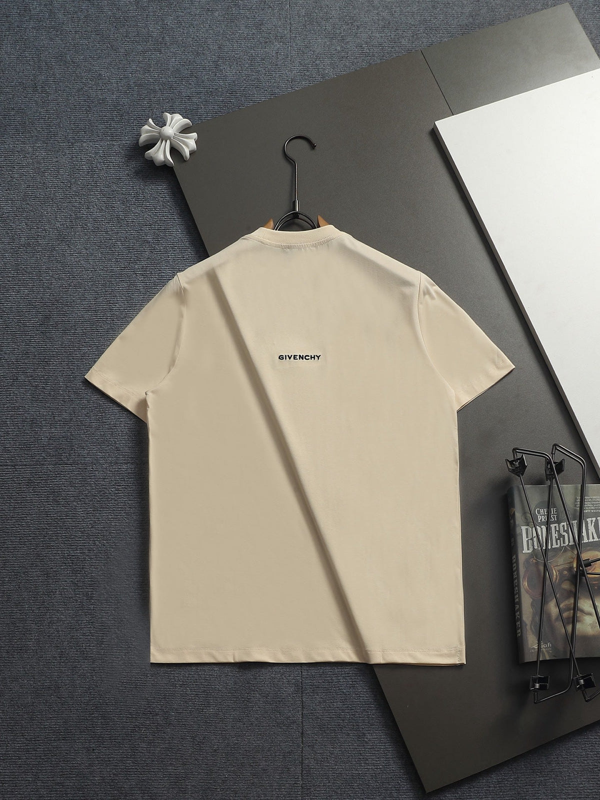 Classic T-shirt-501