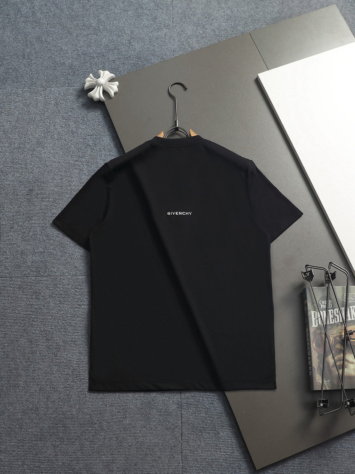Classic T-shirt-501