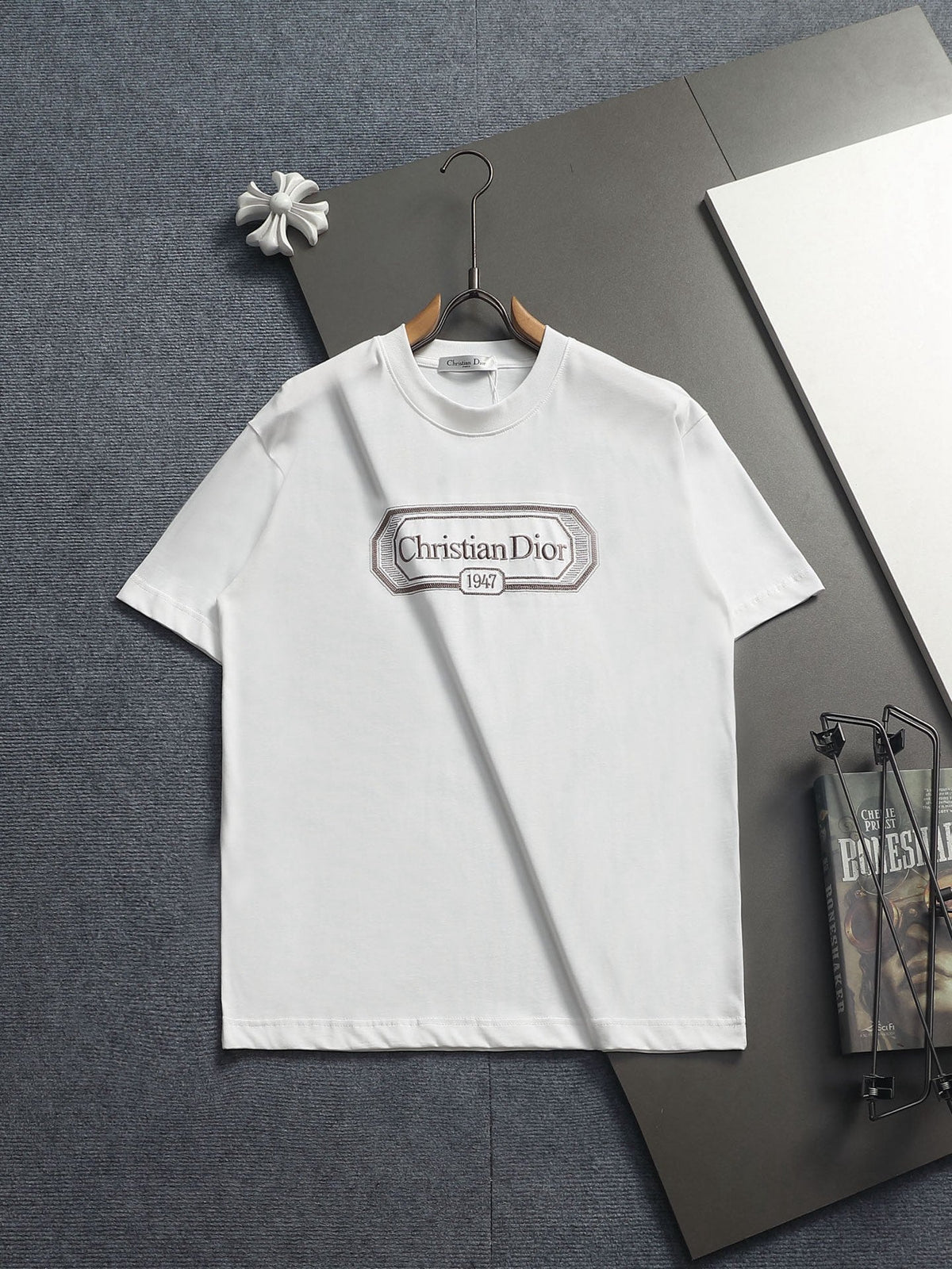 Classic T-shirt-512