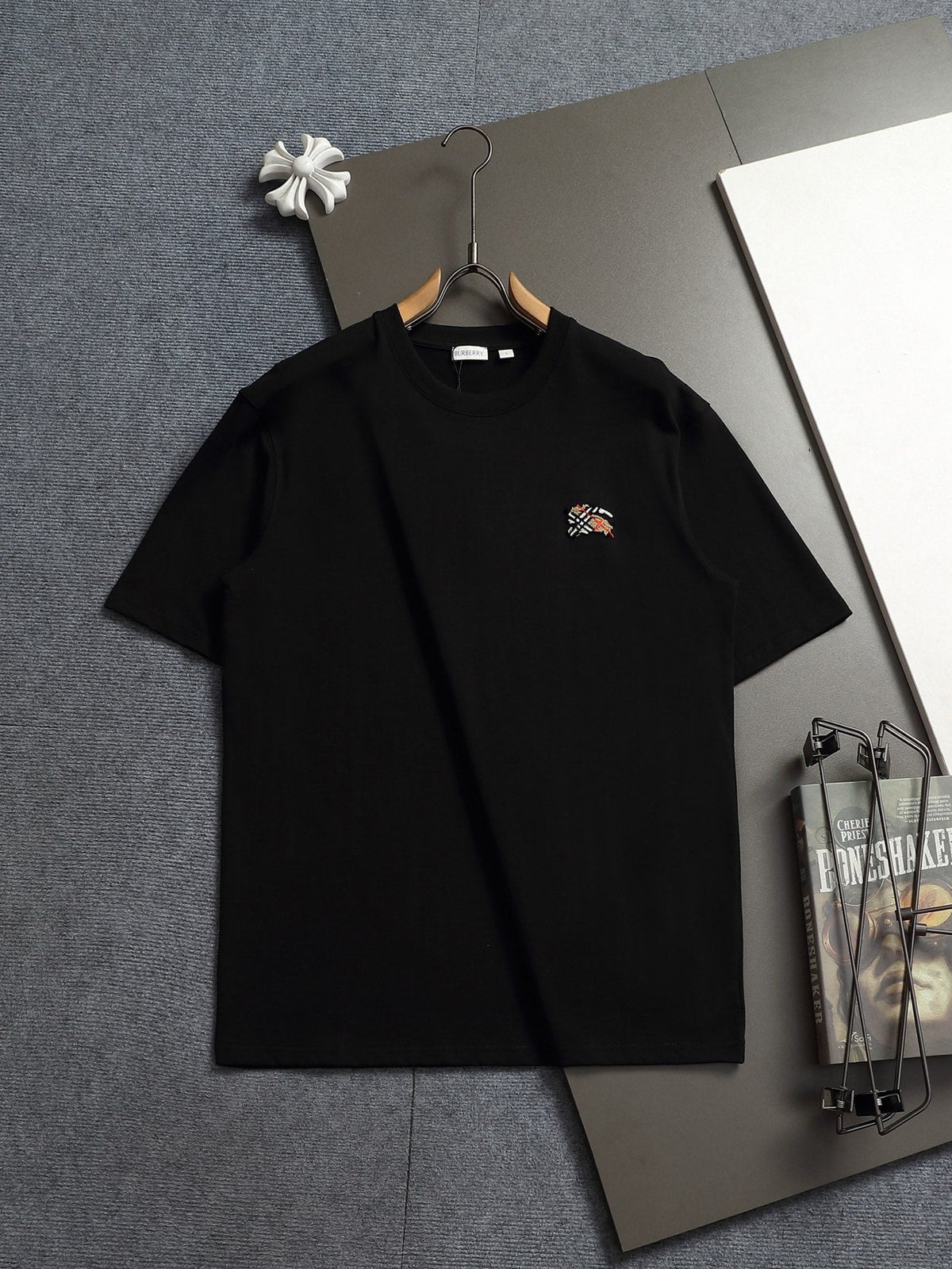 Classic T-shirt-572