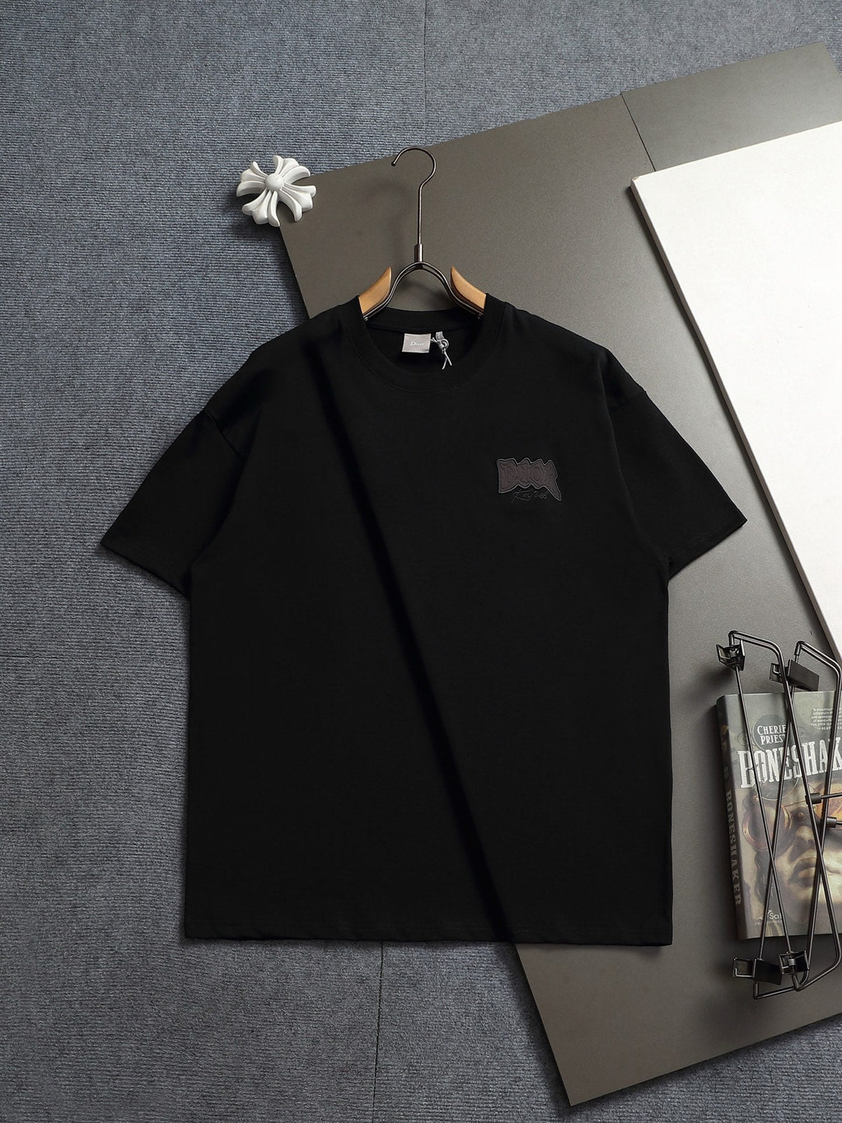Classic T-shirt-570