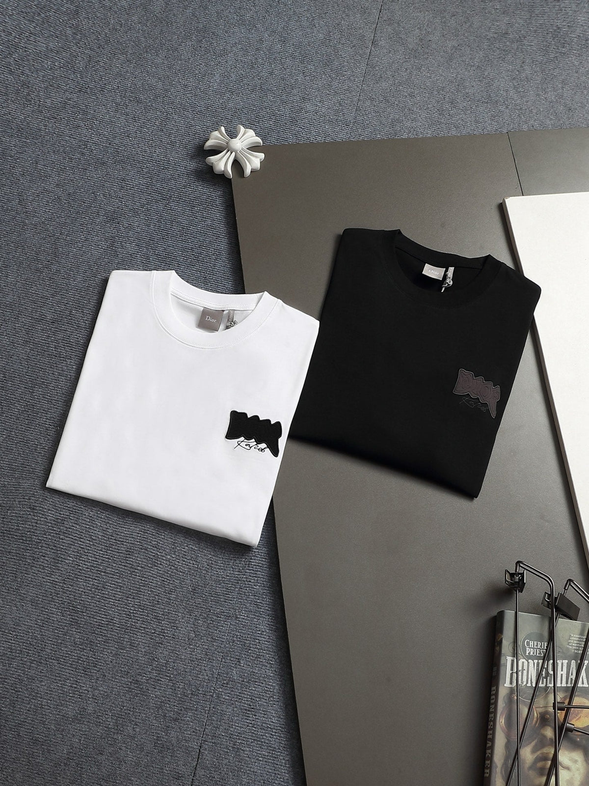 Classic T-shirt-570