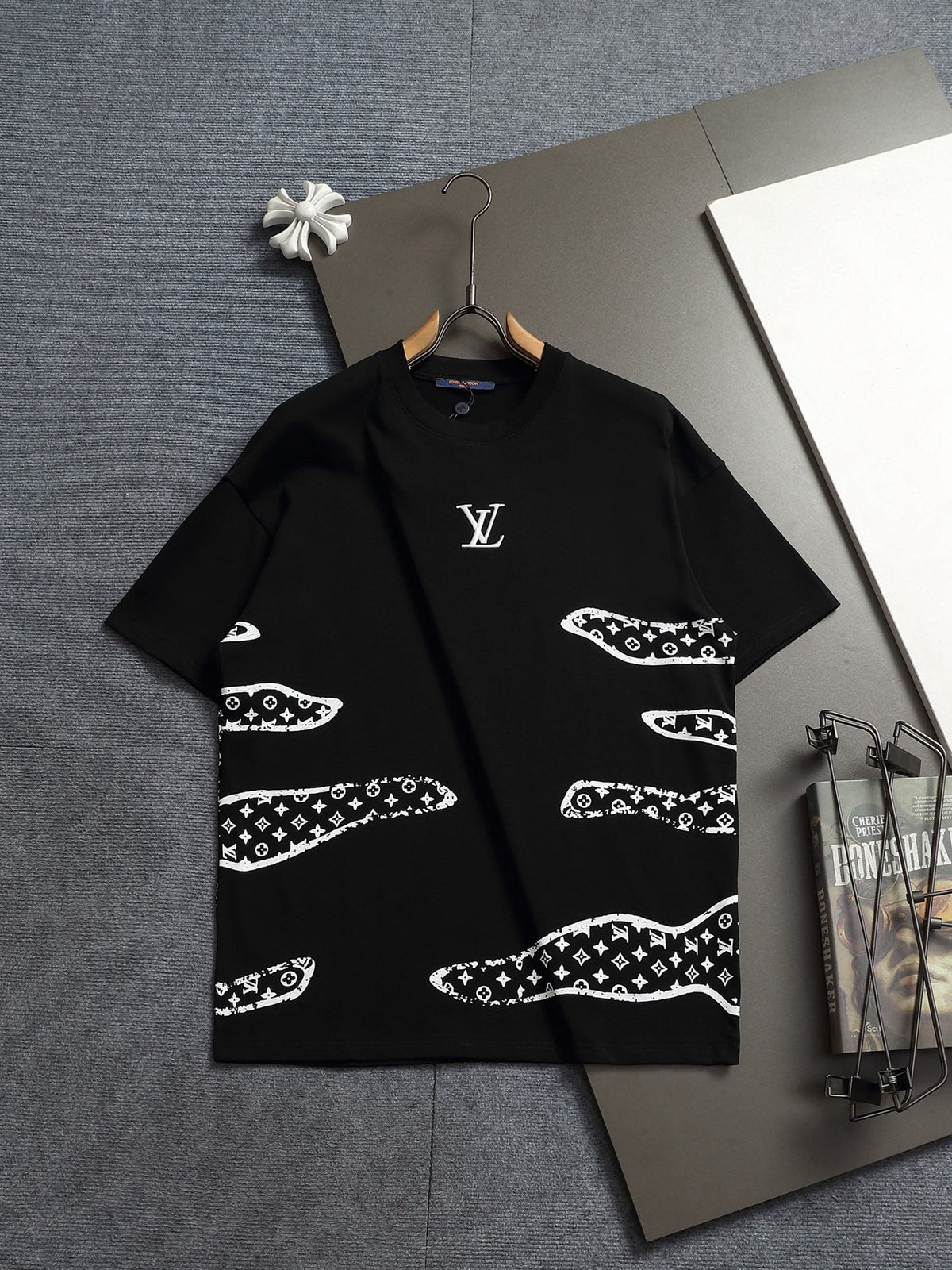 Classic T-shirt-569