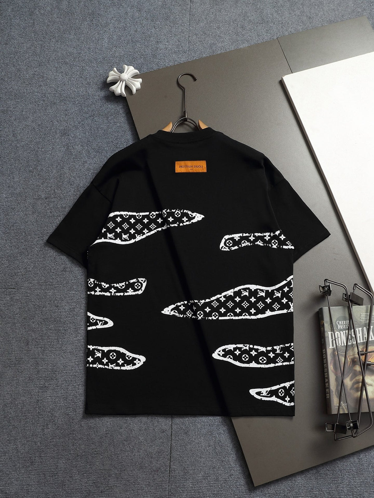 Classic T-shirt-569