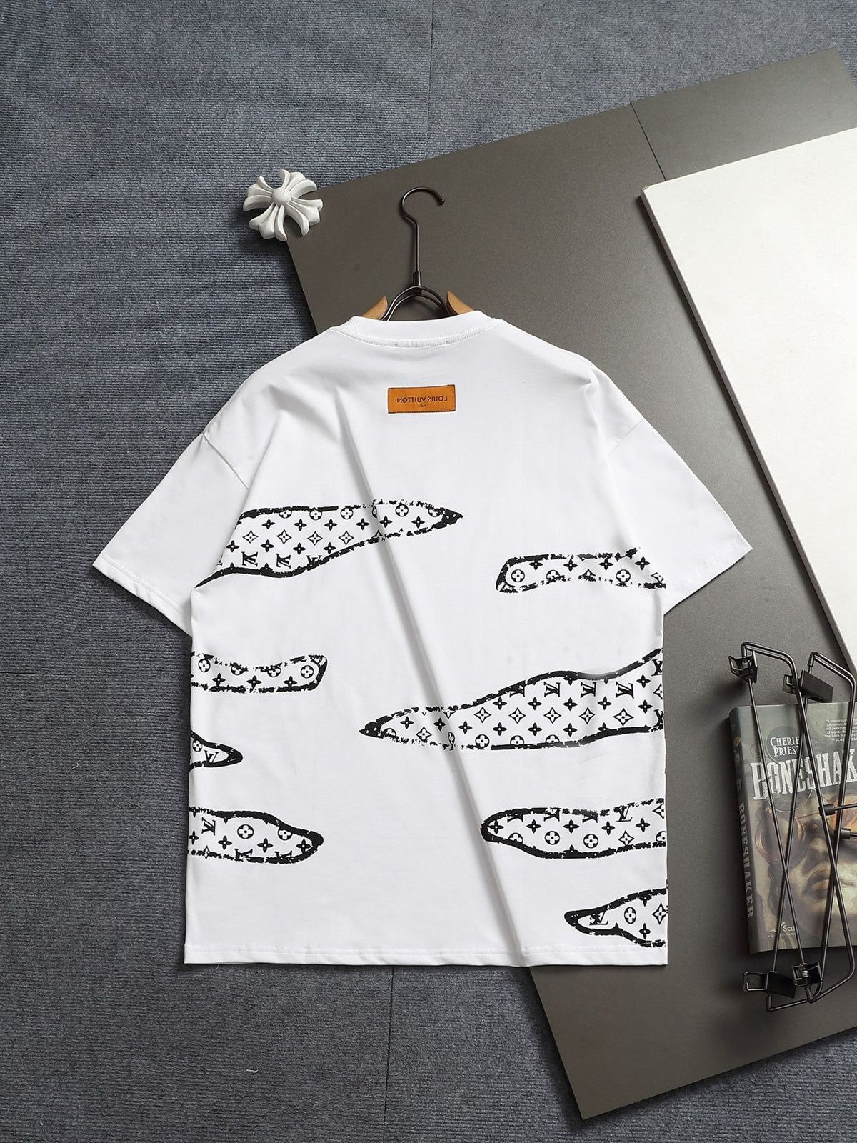 Classic T-shirt-569