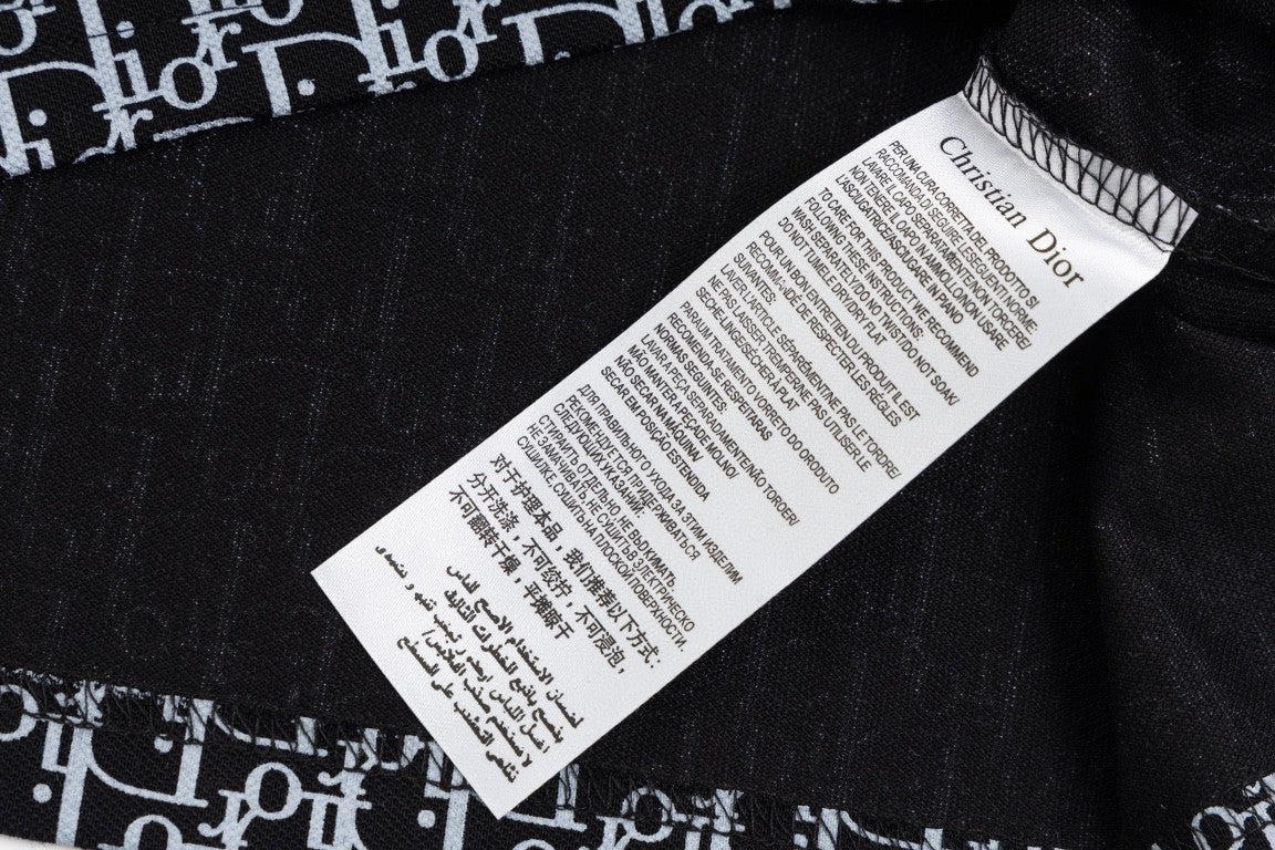 Printed T-Shirt: High-End Fashion Statement-1220