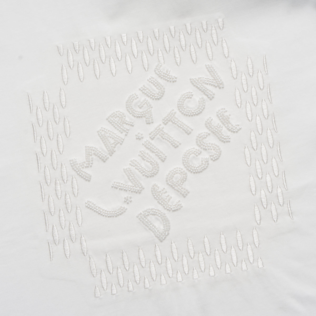 Printed T-Shirt: High-End Fashion Statement-1038