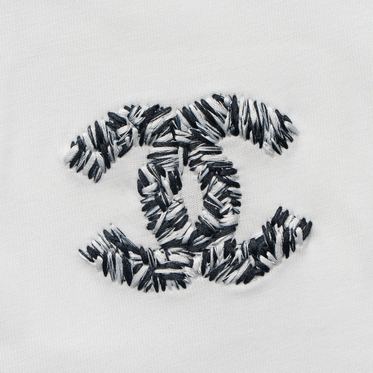 Printed T-Shirt: High-End Fashion Statement-1095