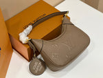 Exquisite leather bags-489