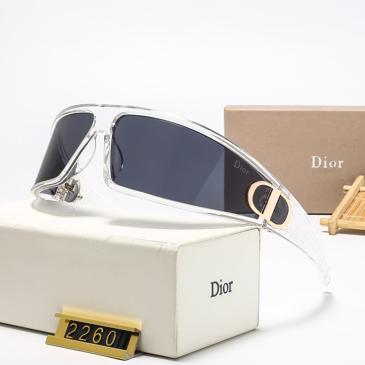 Fashion Eyewear: Elevate Your Style with Exquisite Craftsmanship-548