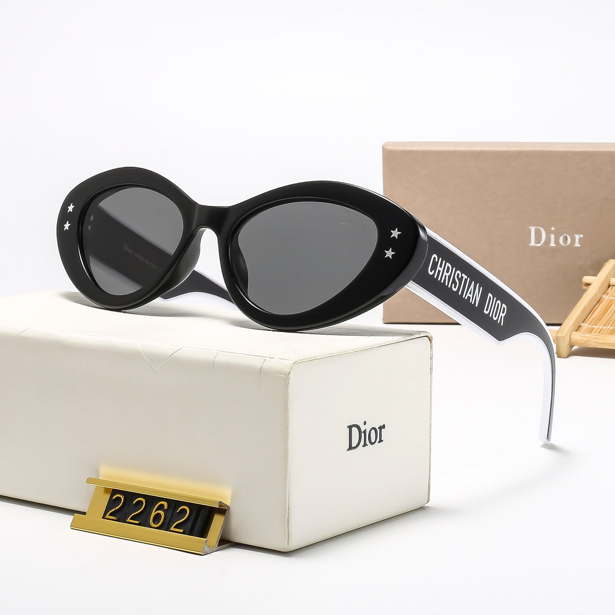 Fashion Eyewear: Elevate Your Style with Exquisite Craftsmanship-550