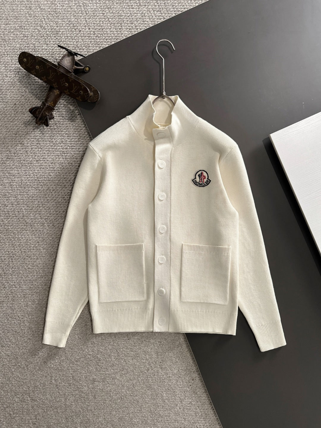 Classic Fashion Sweater-103