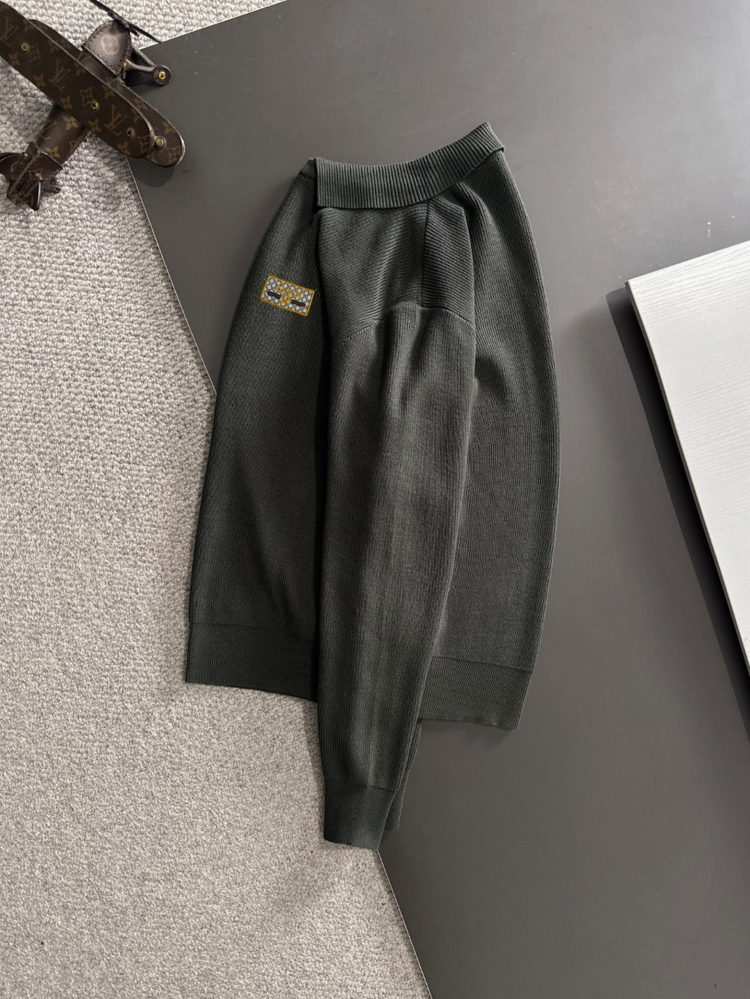 Classic Fashion Sweater-109