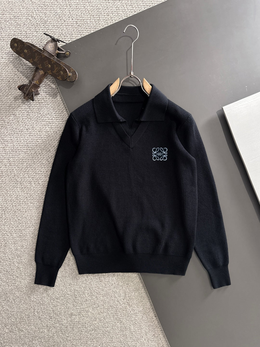 Classic Fashion Sweater-111