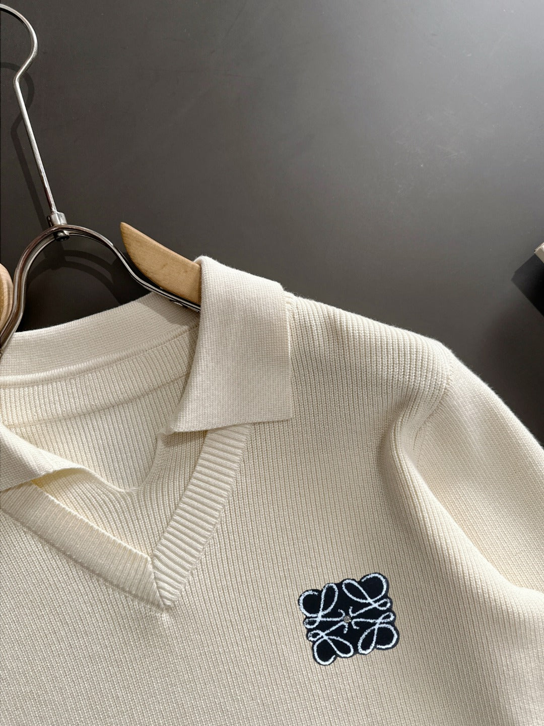 Classic Fashion Sweater-111