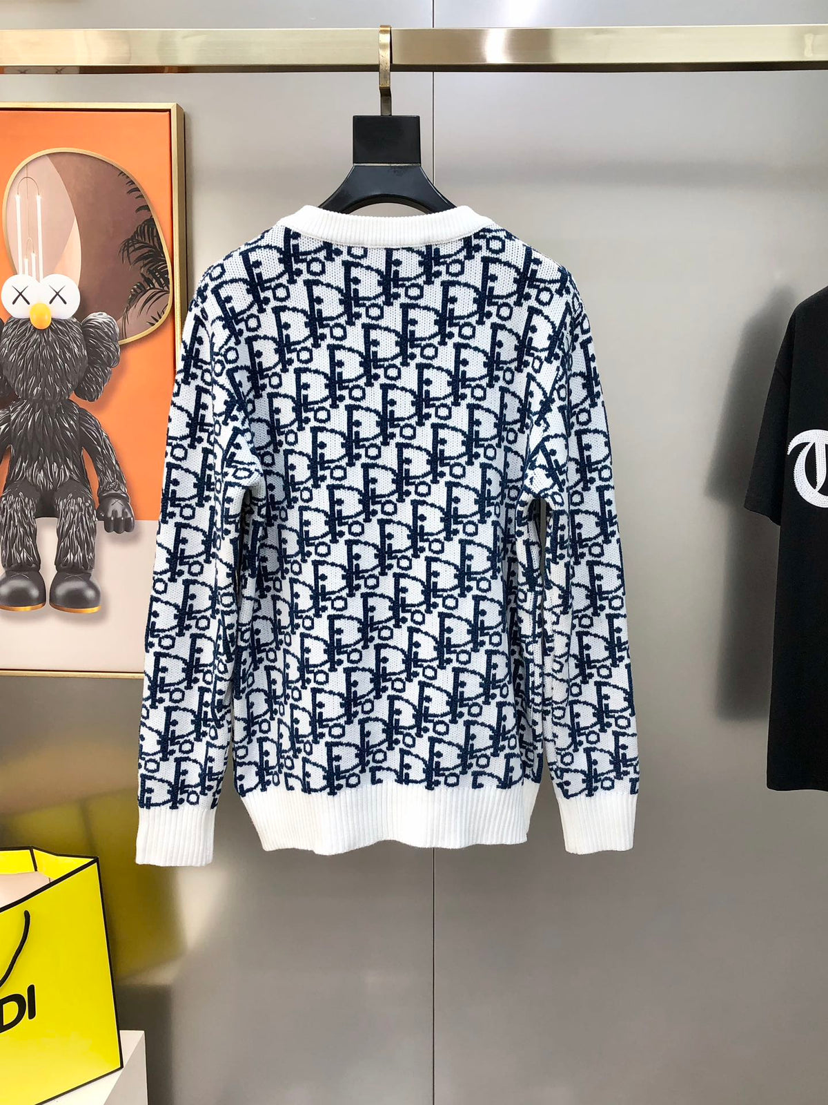 Classic Fashion Sweater-120