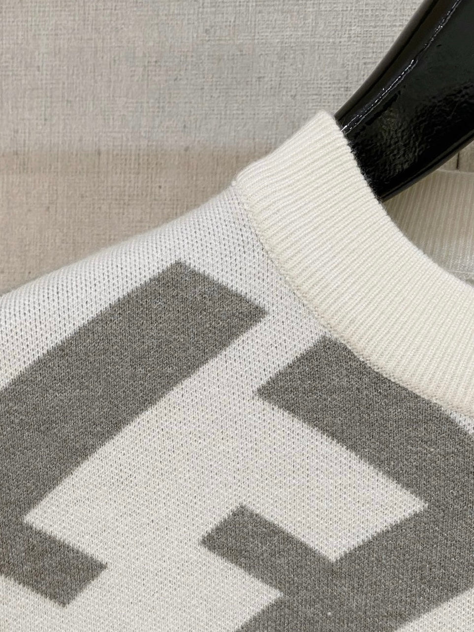 Classic Fashion Sweater-143