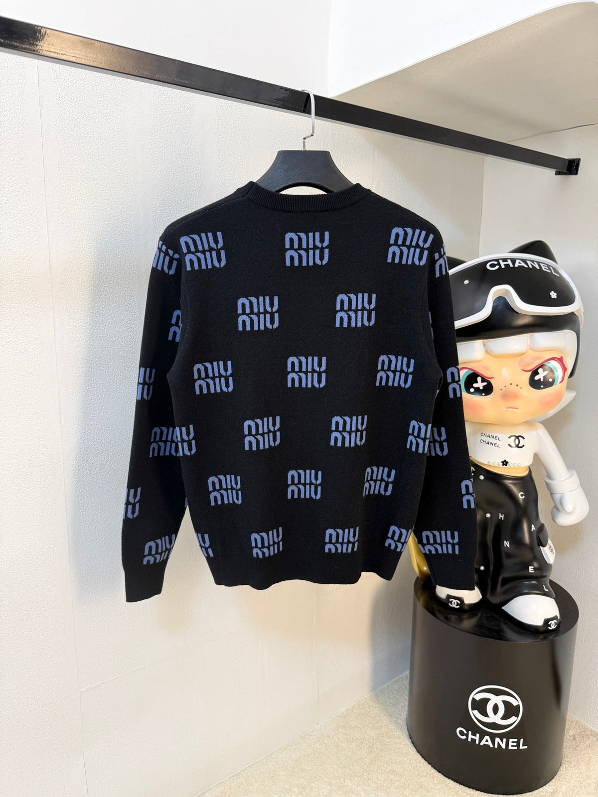 Classic Fashion Sweater-153