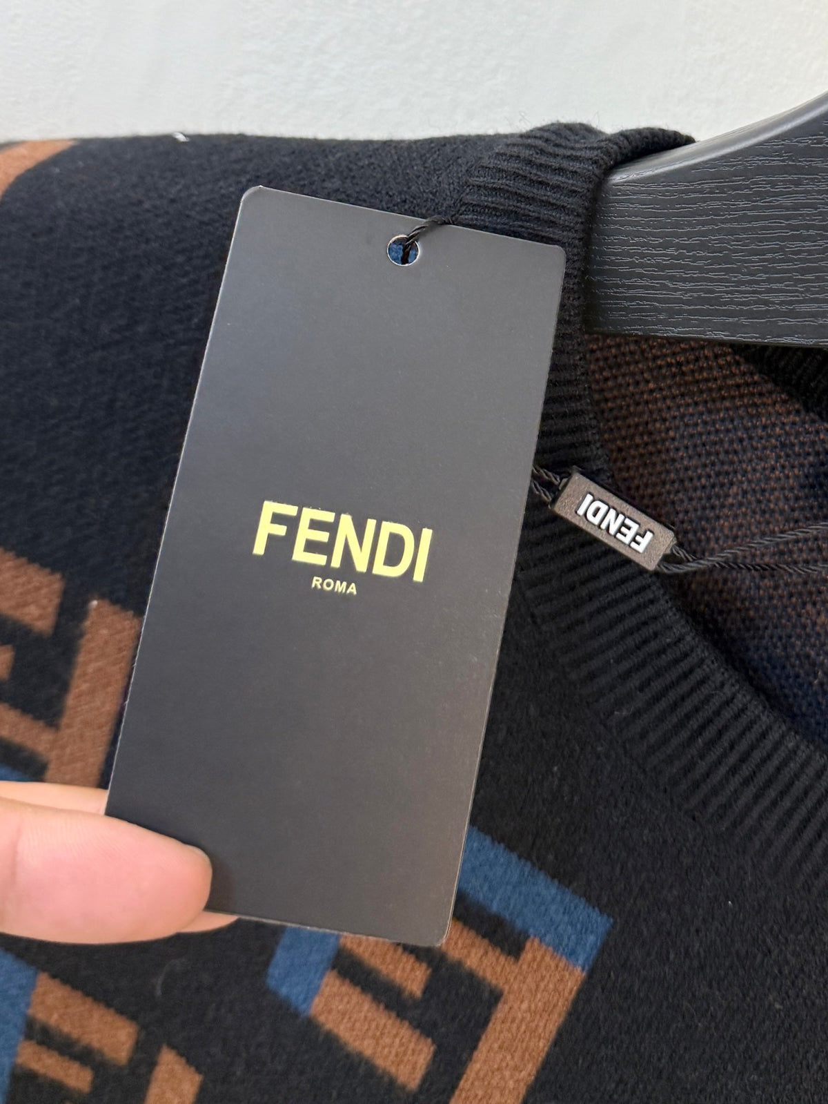 Classic Fashion Sweater-163