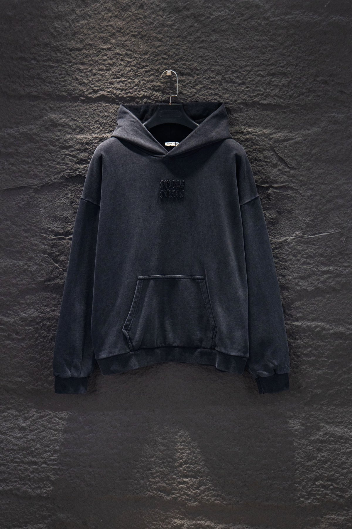 Classic Fit Hoodie-1012