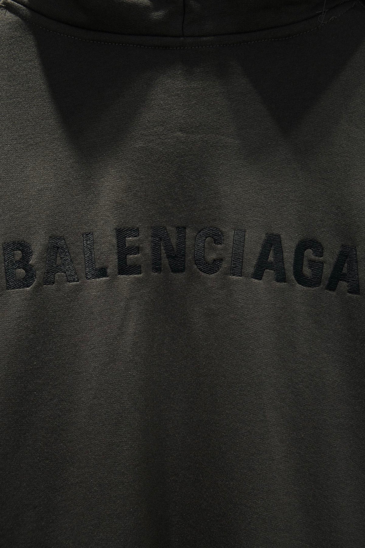 Classic Fit Hoodie-1015