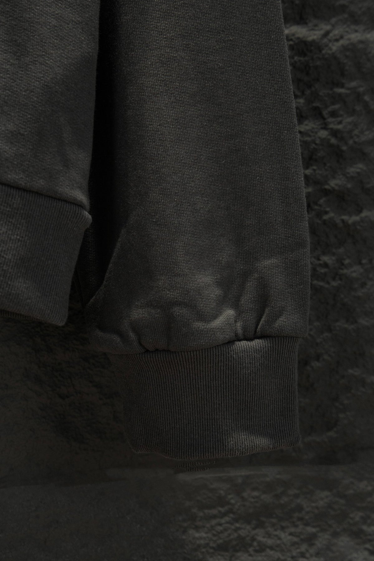 Classic Fit Hoodie-1015