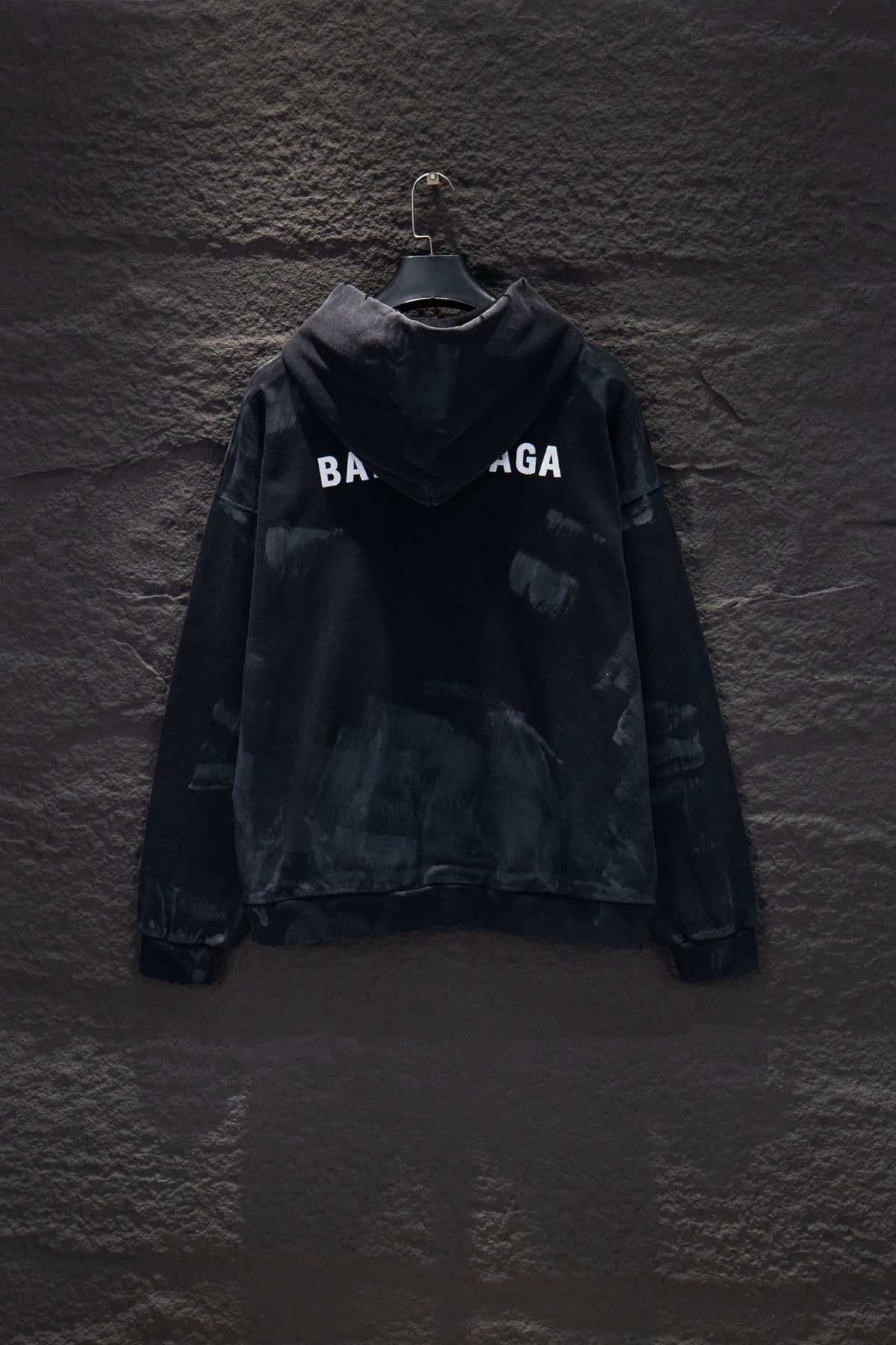 Classic Fit Hoodie-1016