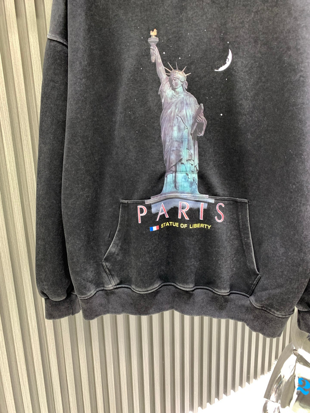 Classic Fit Hoodie-1019