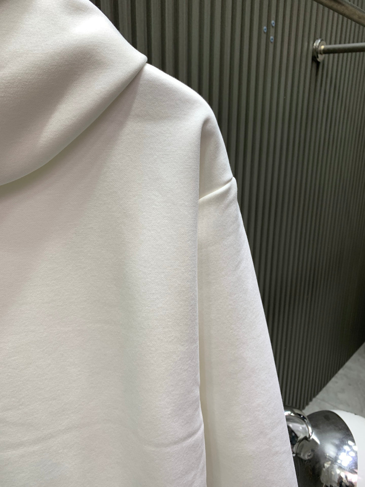 Classic Fit Hoodie-1021