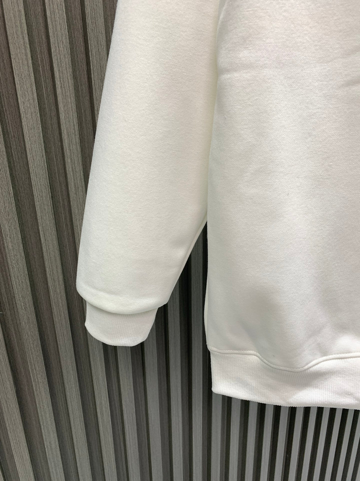 Classic Fit Hoodie-1021