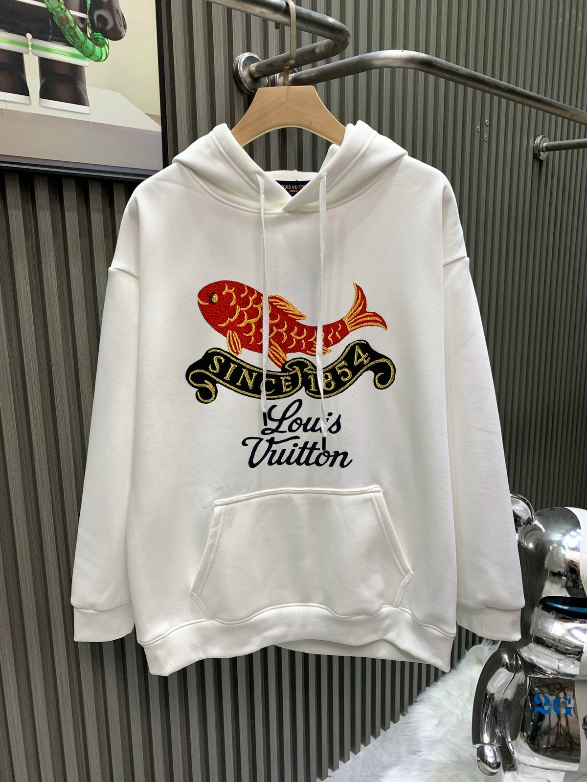 Classic Fit Hoodie-1023