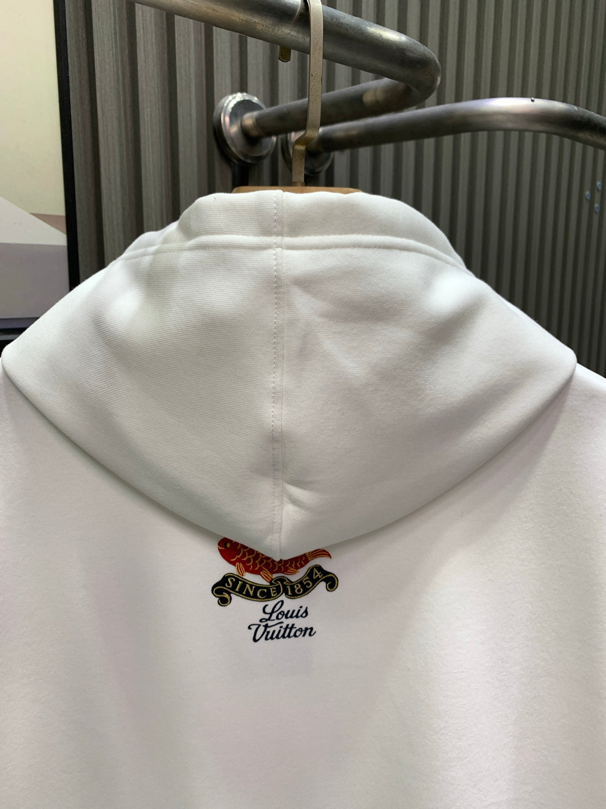 Classic Fit Hoodie-1023