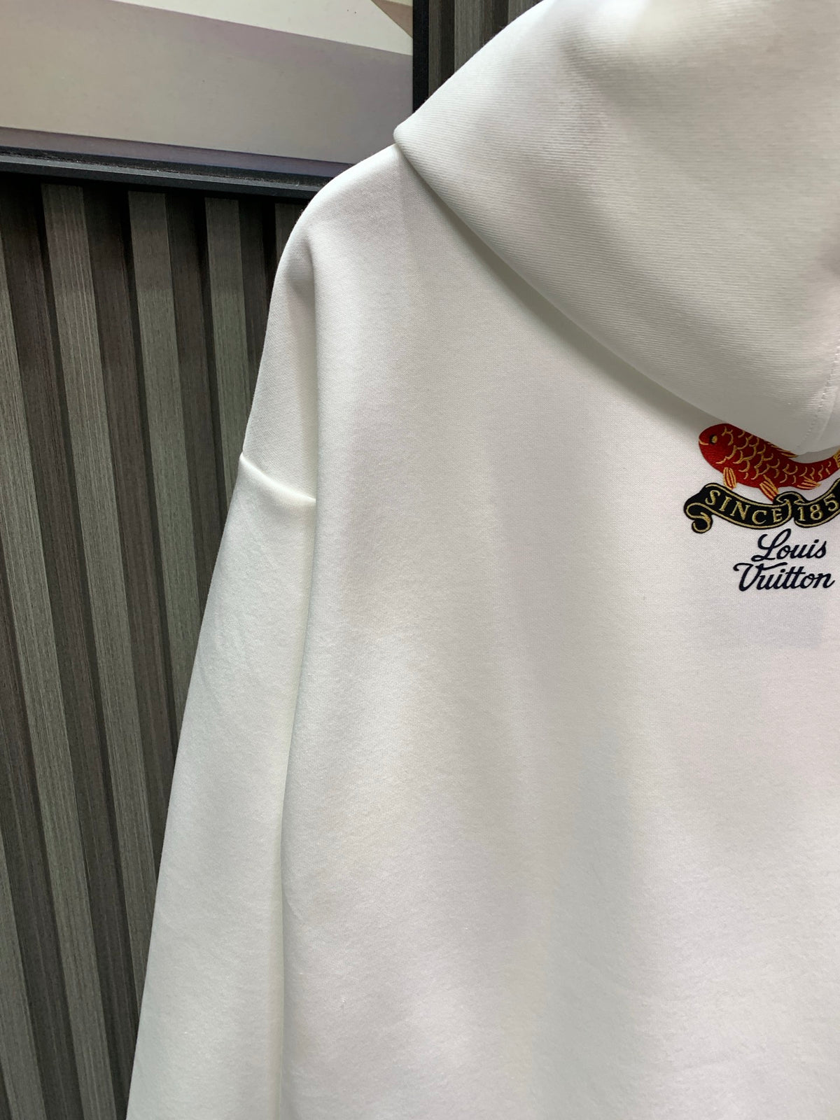 Classic Fit Hoodie-1023