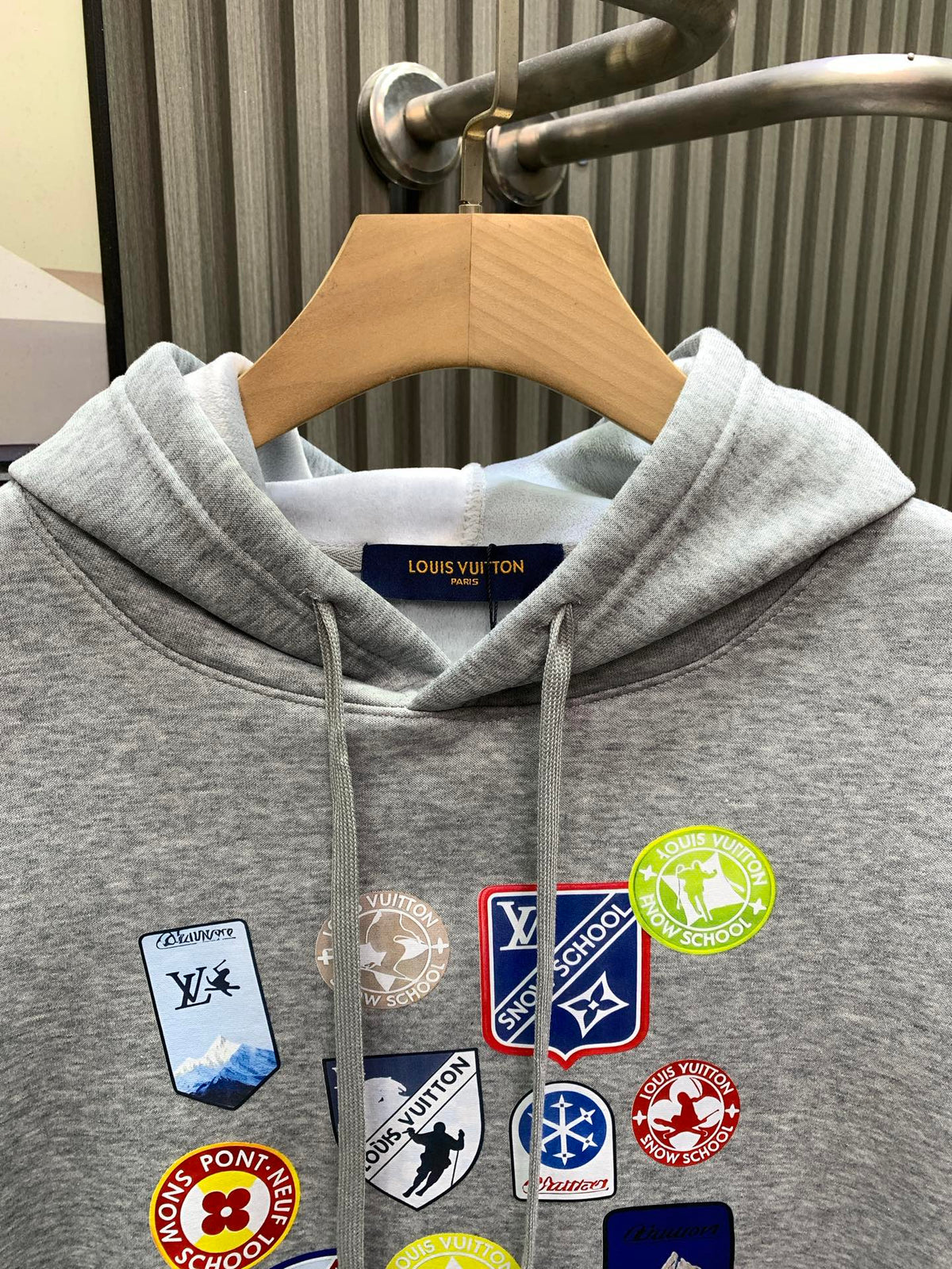 Classic Fit Hoodie-1026