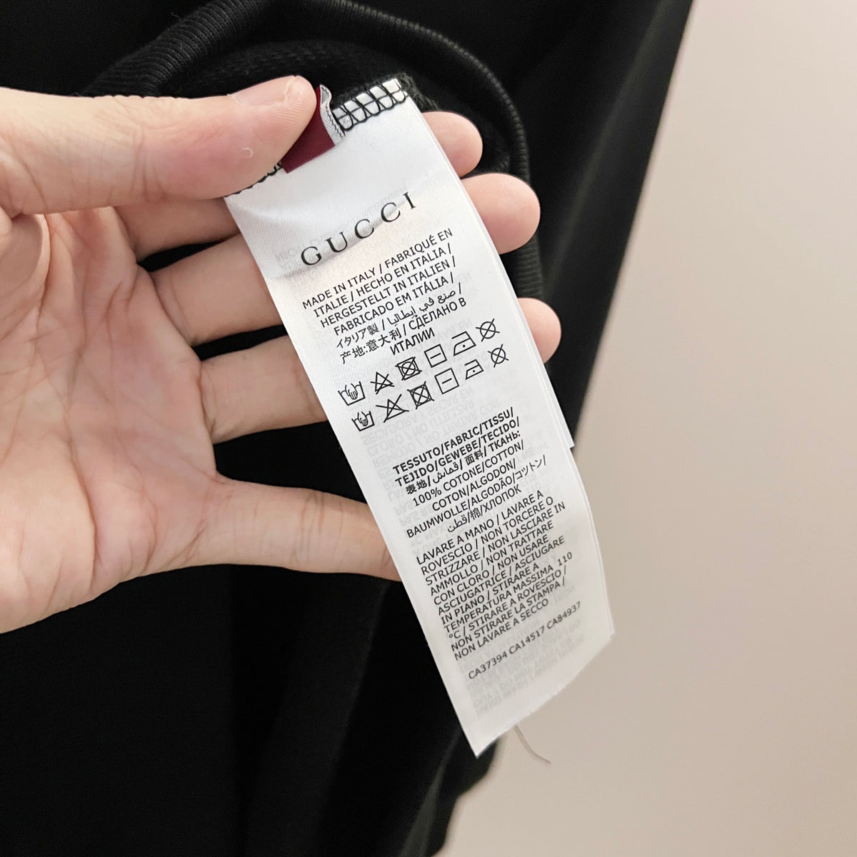 Classic Fit Hoodie-1027