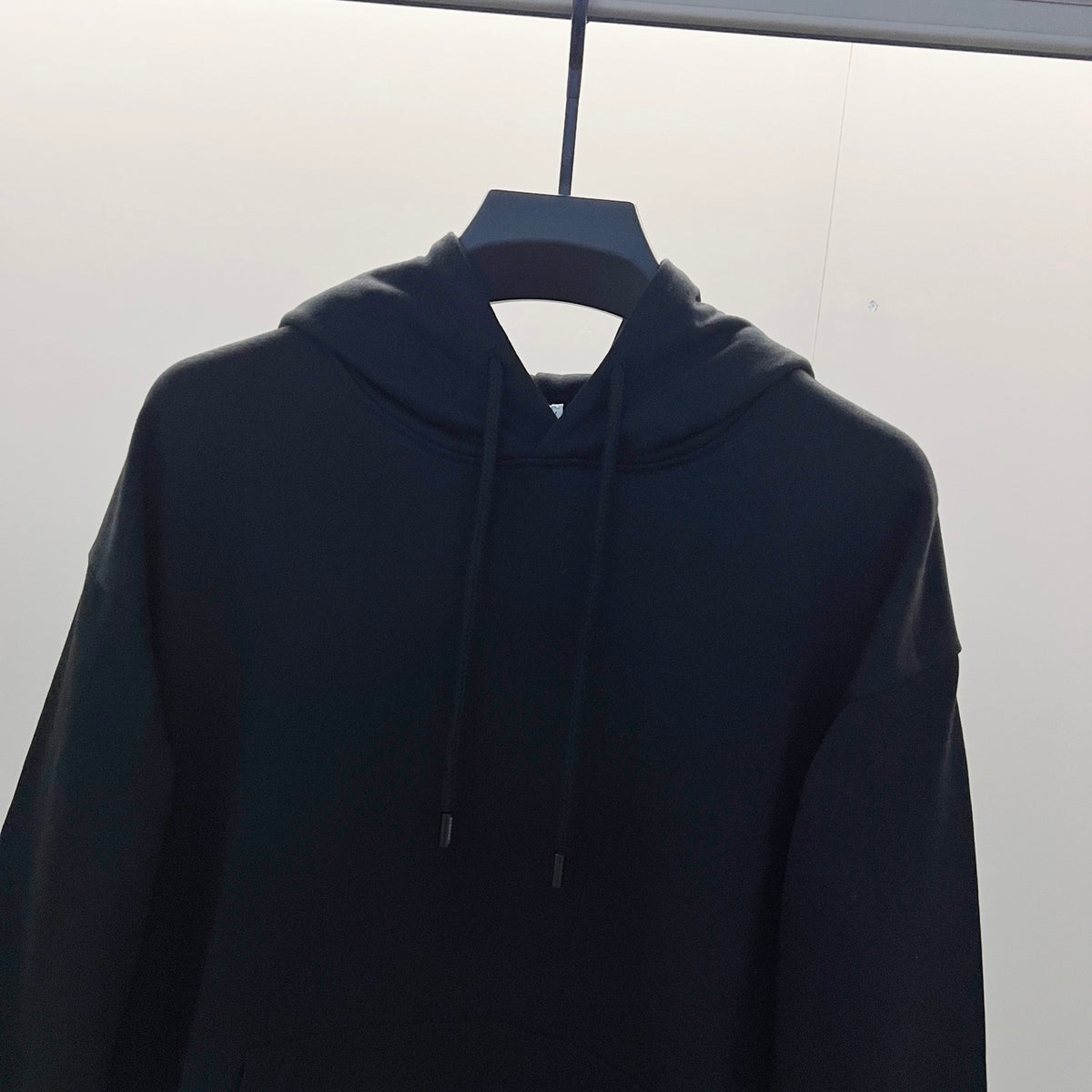 Classic Fit Hoodie-1031