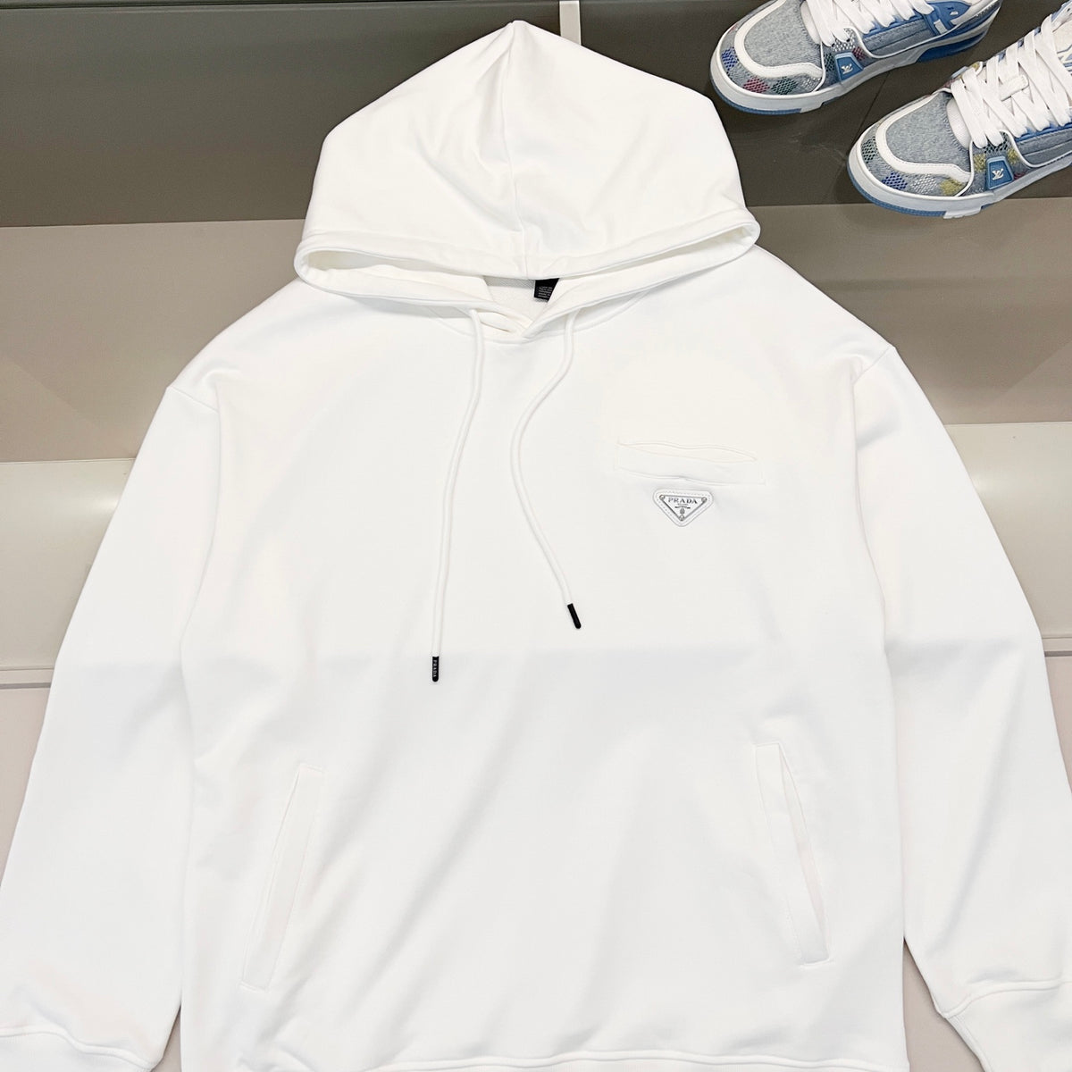 Classic Fit Hoodie-1053