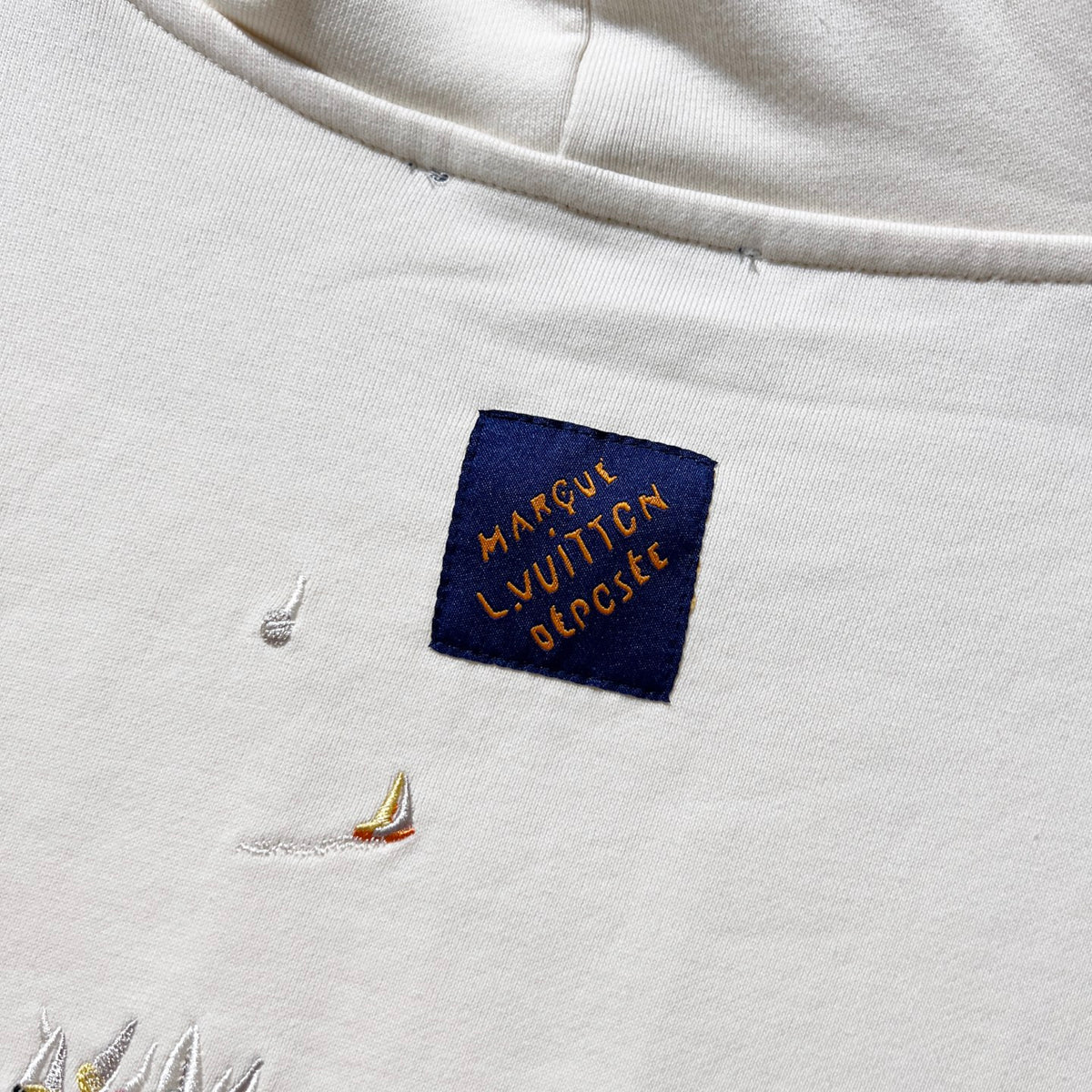 Classic Fit Hoodie-1064