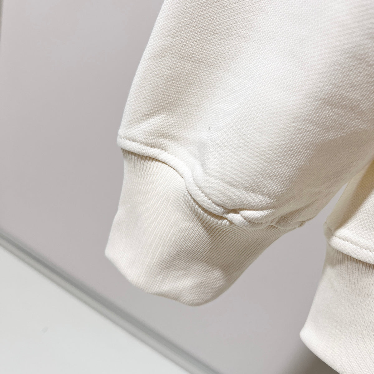 Classic Fit Hoodie-1067