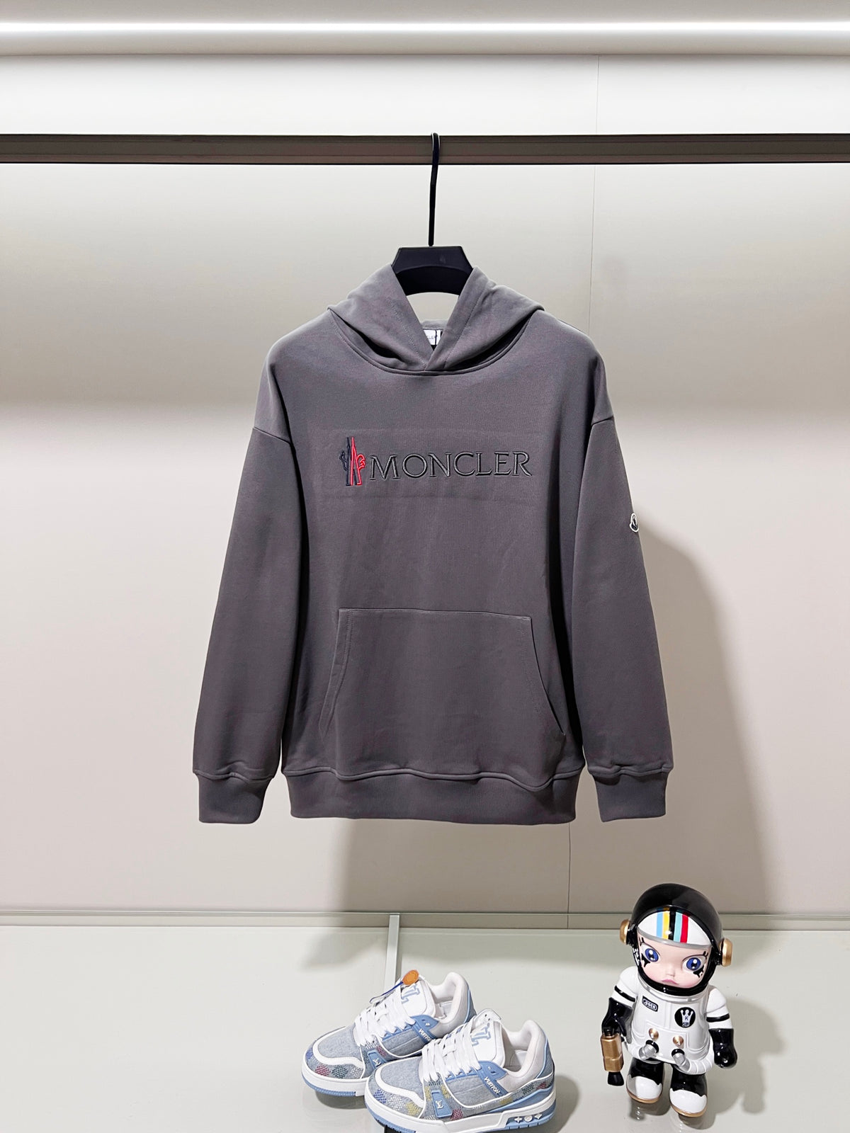 Classic Fit Hoodie-1074