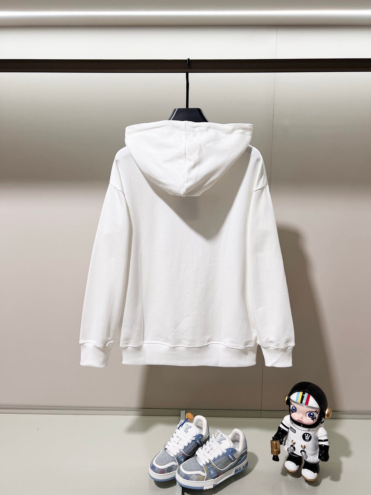 Classic Fit Hoodie-1077