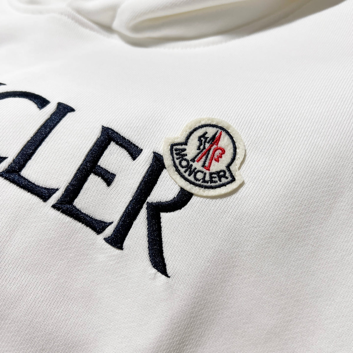 Classic Fit Hoodie-1077